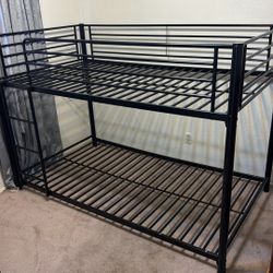 Twin Size Bunkbed