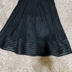 Knee Length Skirt Size: M 