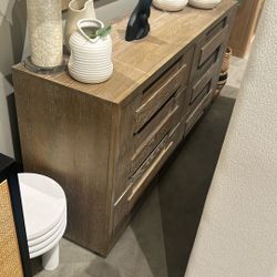 Dressor mirror