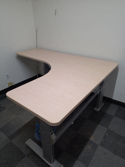 Free Desk