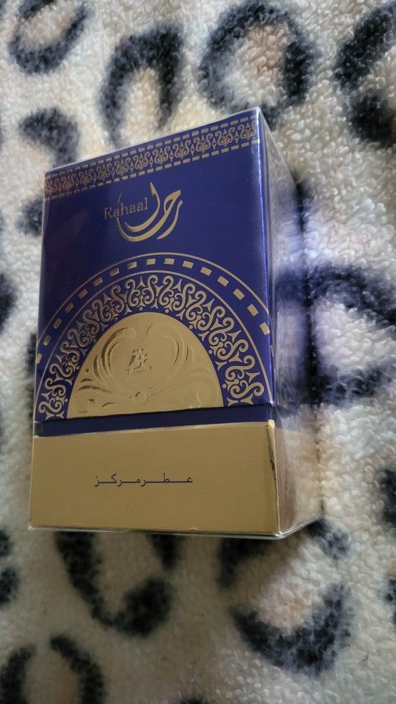 PERFUME OIL UNISEX 0.8 Oz / 25 ml Made In United Arab Emirates.