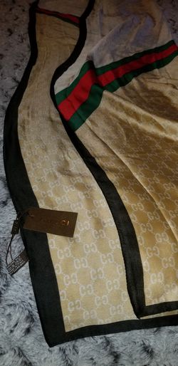 Gucci Silk Scarf very large can be used as a top