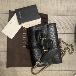 Gucci Microguccissima Crossbody Bag Black