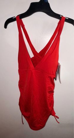 New Athleta Women’s Small Red Swim Top