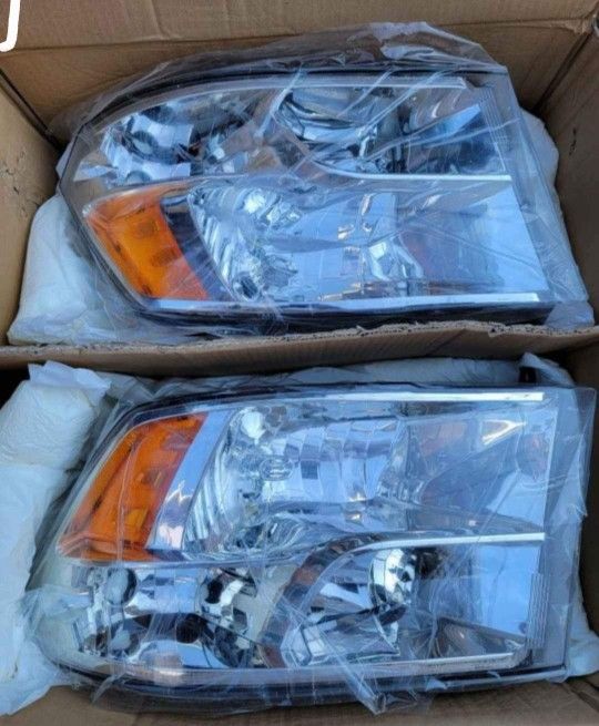 09-18 RAM 1500 Headlights LUCES MICAS FAROS
