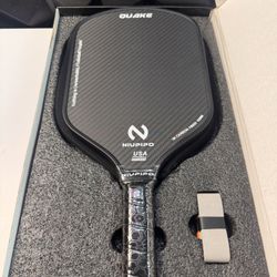 niupipo Pro Pickleball Paddle  -NEW (1909/15)