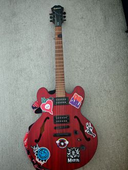 Ephiphone Dot Studio Guitar + Amp+case