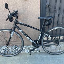 Felt Hybrid Bike - 51cm