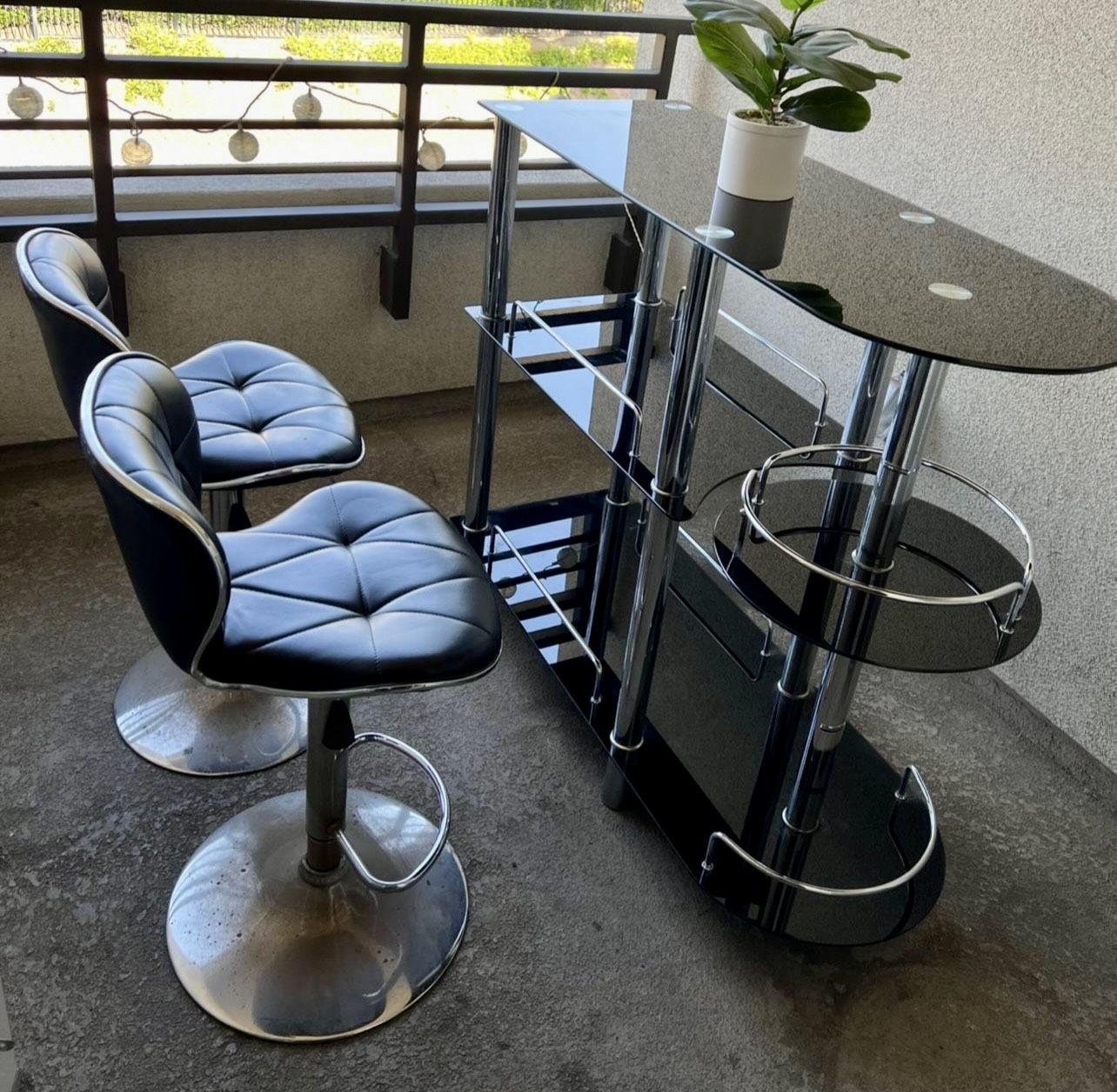 BLACK GLASS TOP BAR W/ CHAIRS INCLUDED