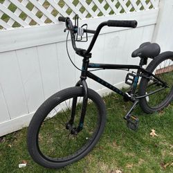 Haro Downtown Bike - Great Condition SE Tires 