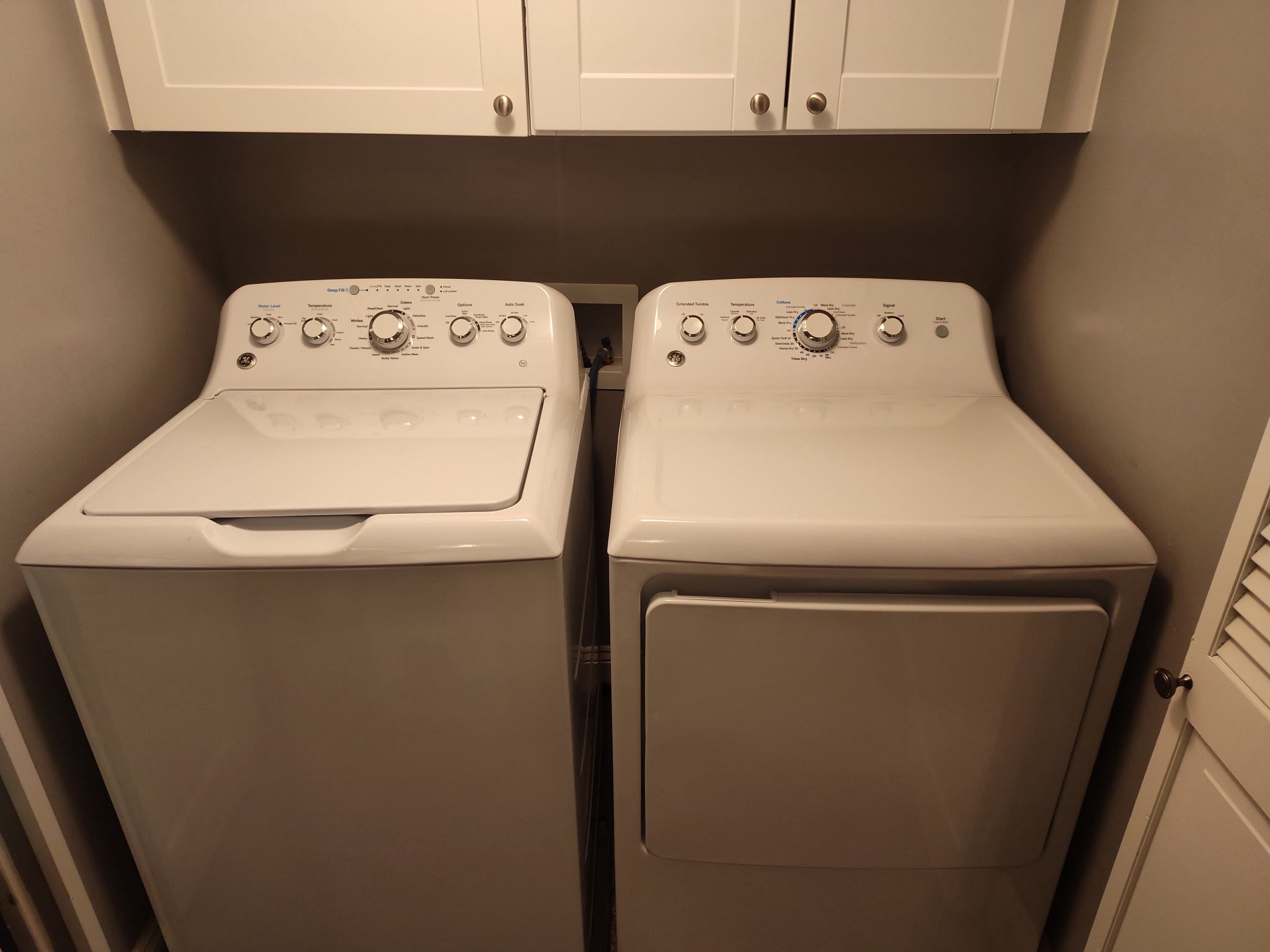 GE Clean Washer & Dryer No Issues