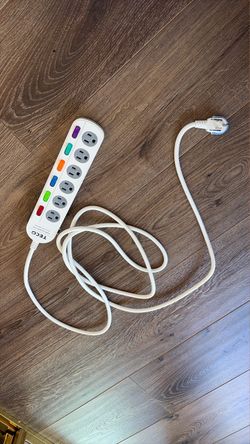 TECO 6-Outlet Power Strip with Long Cord