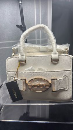 ✨🤍 Bebe White Structured Handbag 🤍✨