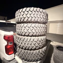 LT255/75/17 Firestone Destination MT2 80-90% Tread (4)