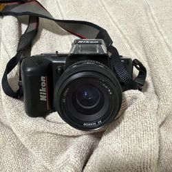 Nikon N4004 35mm SLR Film Camera