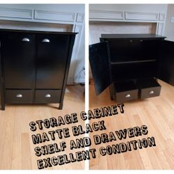 Beautiful STORAGE CABINET.. Excellent Condition!