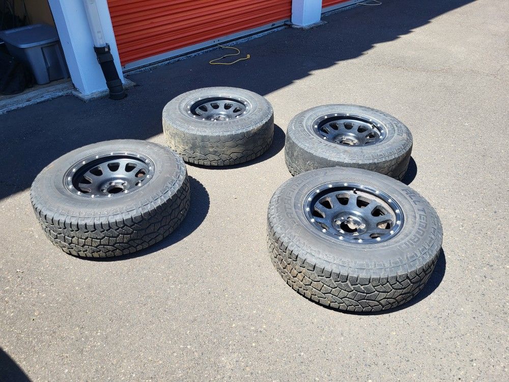 265 70 16x8.5 MB 352 Method Wheel Replica