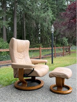 Ekornes Stressless  Chair And Ottoman
