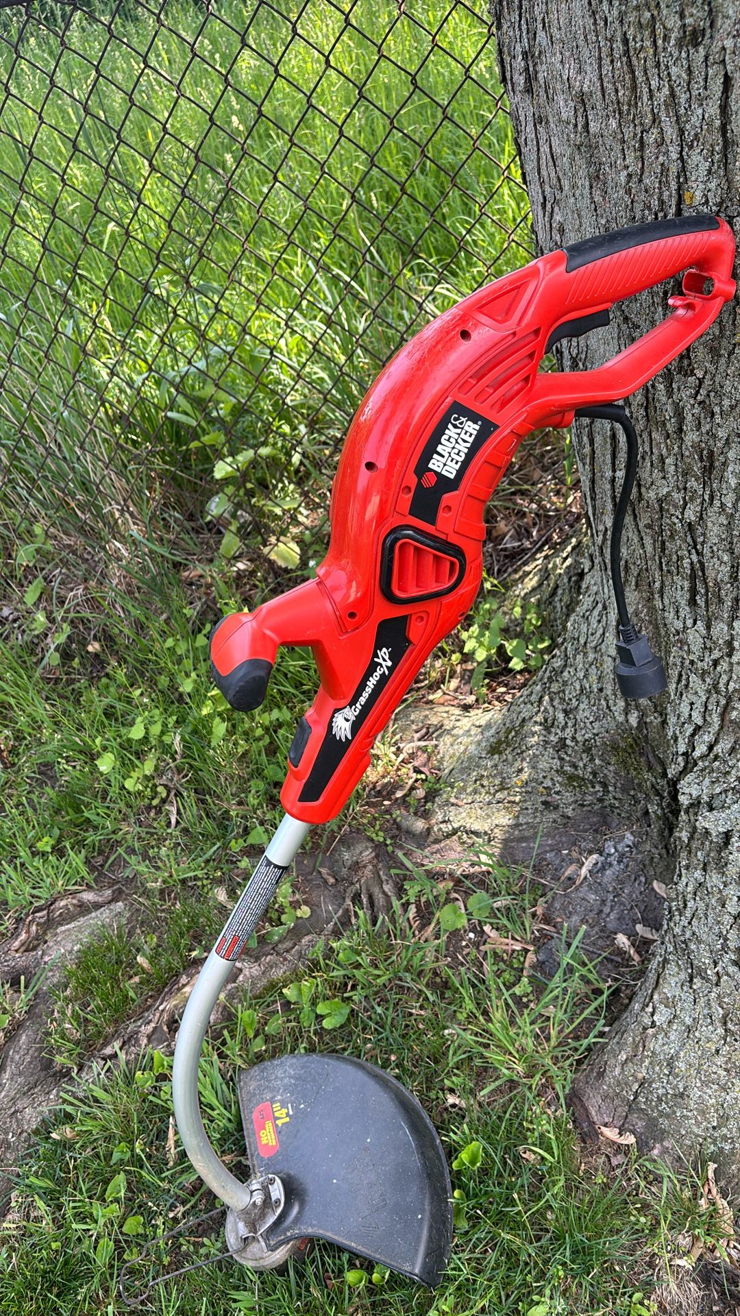 Black And Decker Electric Trimmer Works