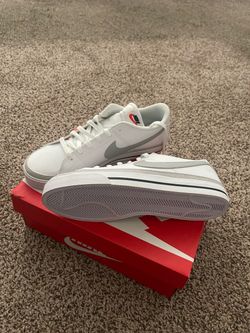 Nike court legacy 8M