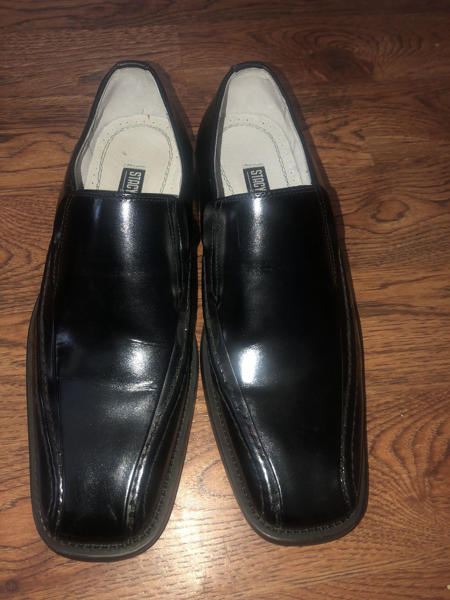 Men’s dress shoes