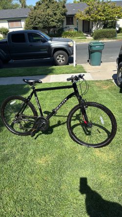 Mountain bike size 26, like new GRAVITY  BASE CAMP