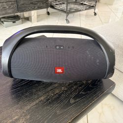 JBL Boombox Portable Speaker – Powerful Sound, Waterproof