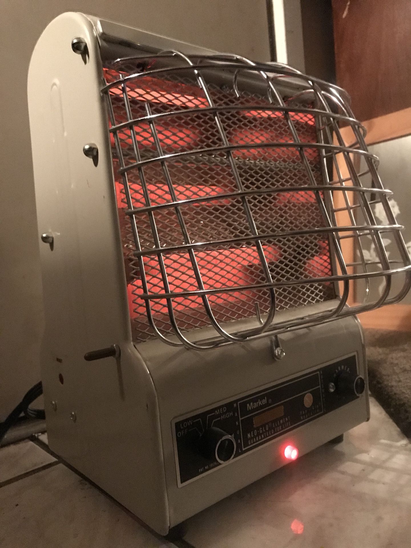 Vintage Markel Neo-Glo Heater for Sale in Kent, WA - OfferUp