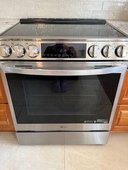 LG Stainless Steel Electric Range NIB