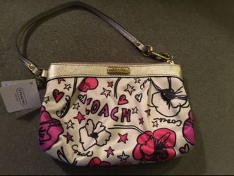Coach poppy wristlet