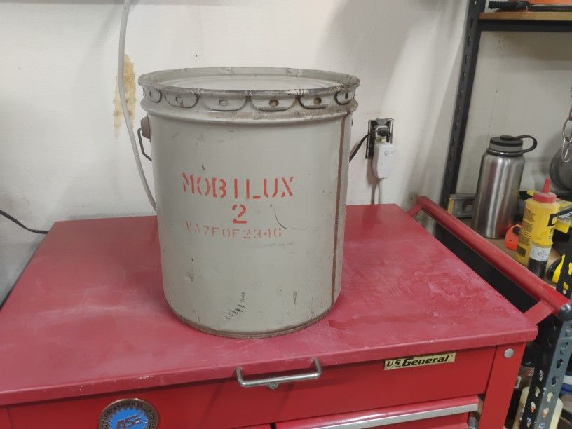 5 Gallon Can Mobilux 2