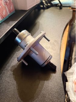 Mower Blade Spindle Assembly