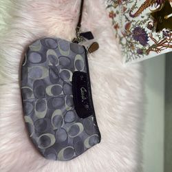 Vintage coach wristlet