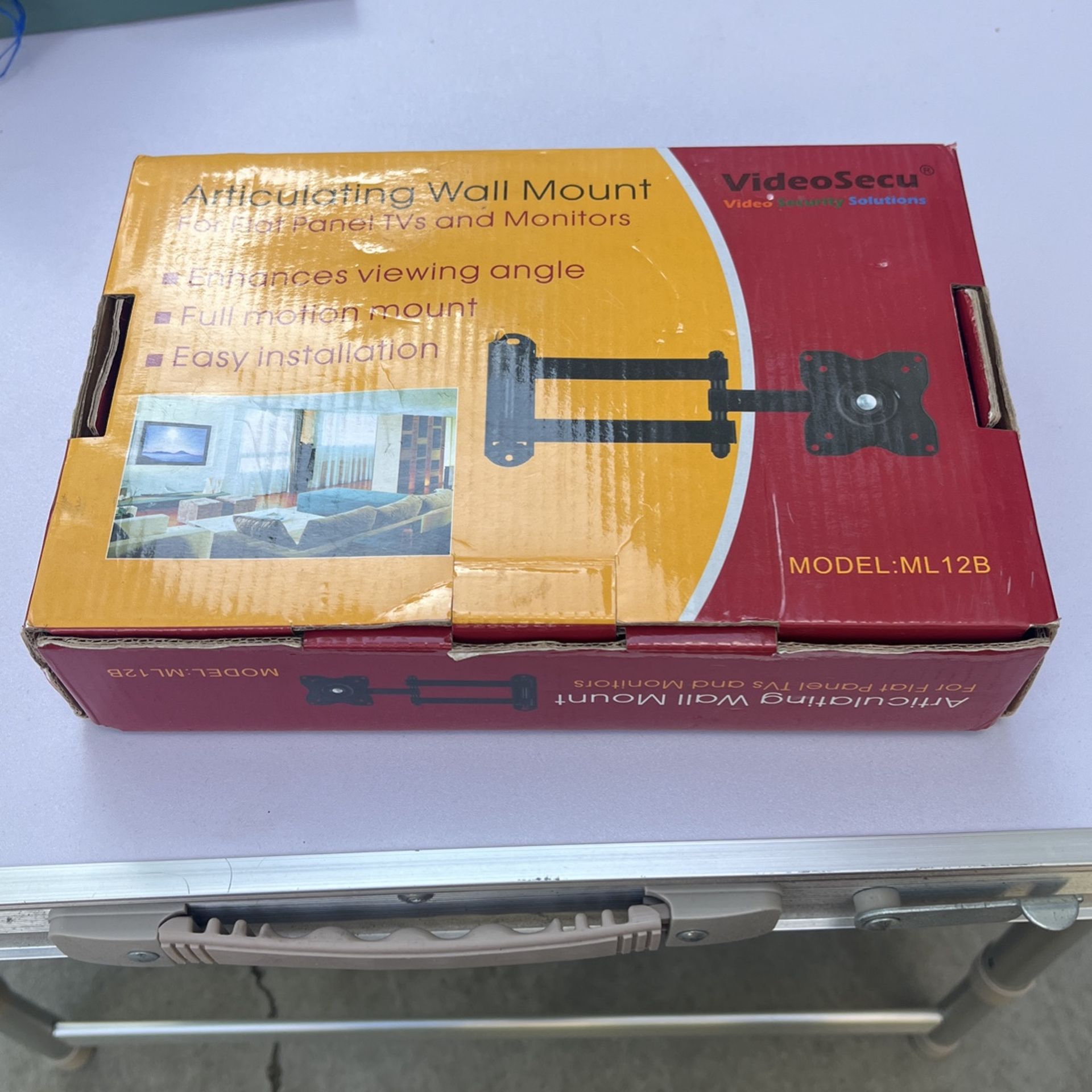 Articulating Wall Mount