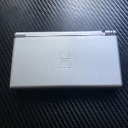 DS Lite With Broken Hidge (works)