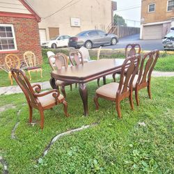 Table With 6chairs 