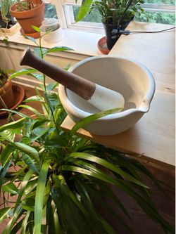 Gorgeous 1795 to 1820 mortar and pestle