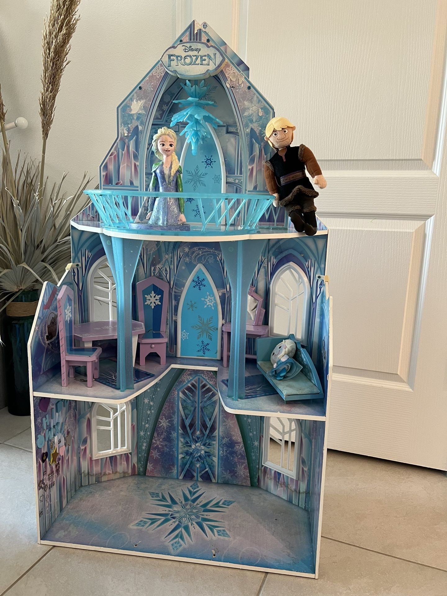 Elsa , Frozen Castle , Wood
