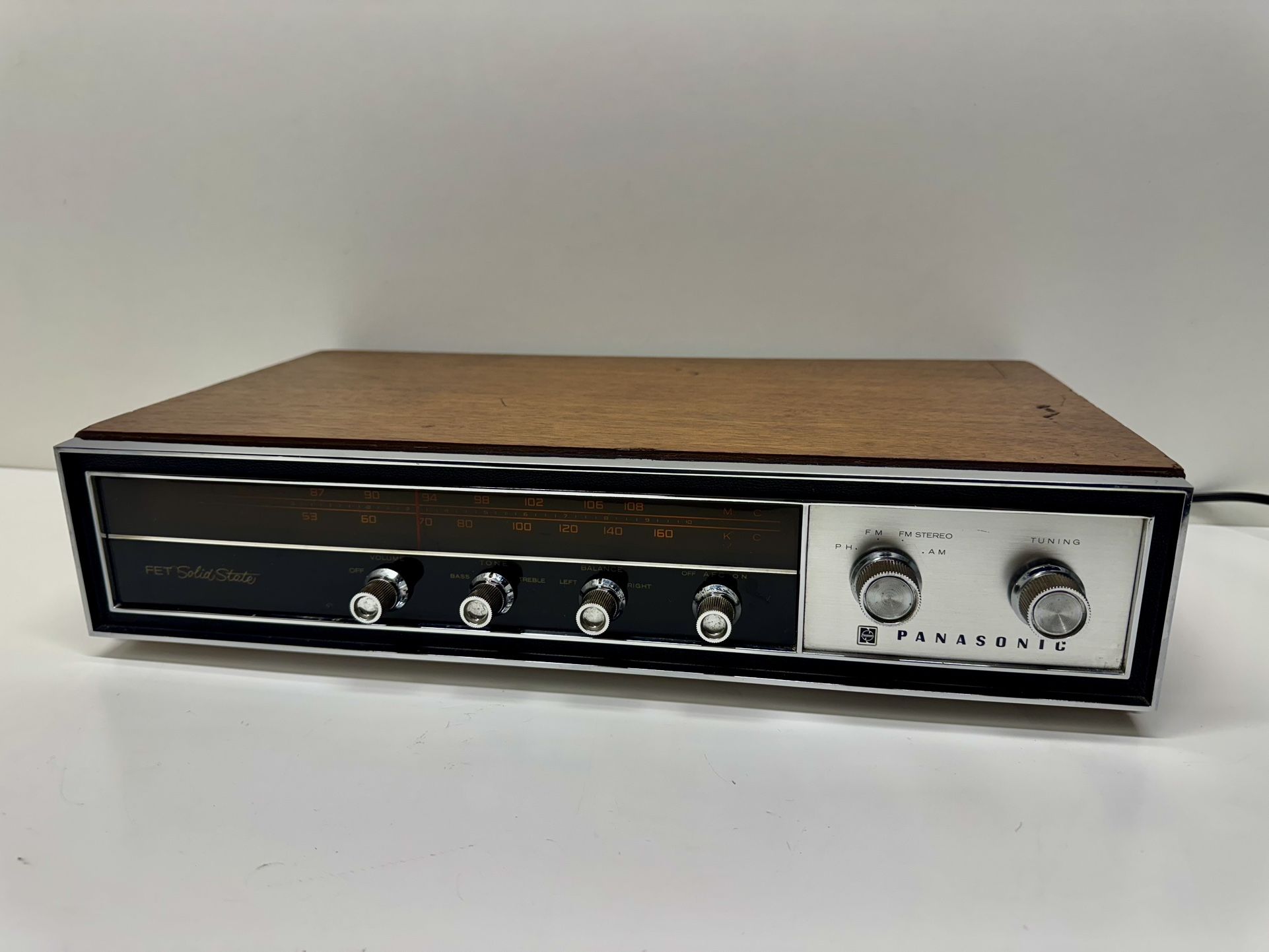 1960s Panasonic RE-7671 Solid State Phono AM FM Stereo Receiver (Tested And Cleaned)