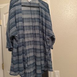 LuLaRoe Size Large Cover Up