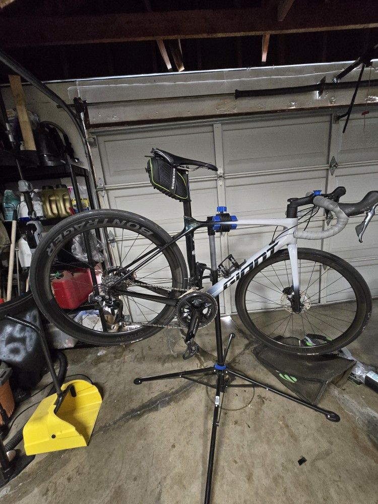 2022 Giant Tcr Advanced Pro 0