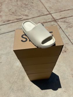yeezy slides