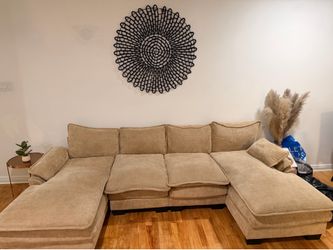 Brown couch in GREAT condition