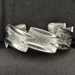 Vintage Textured Zigzag Stainless Steel Cuff Bracelet