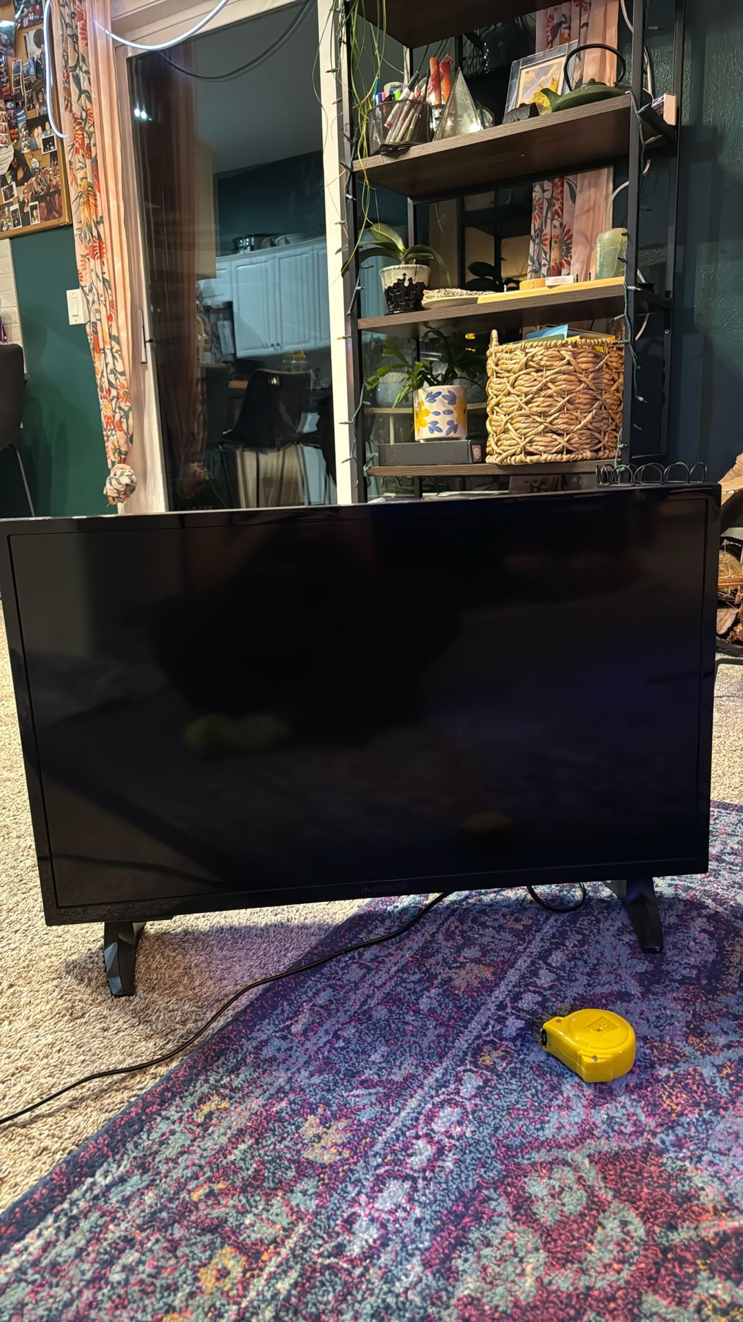 Insignia 32-inch HD Smart Fire TV