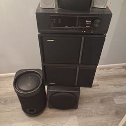Entertainment stereo system Lots Of Bass