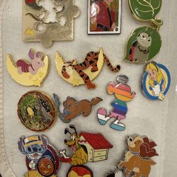 Disney pins