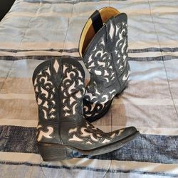Women's Leather Cowboy Boots -  Size 9M