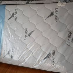 Single Twin Mattress 99 Full Double 159 Queen Bed 179 King 229 California King 229 Frame 69 XL Twin Mattresses All Sizes Available Se Habla Espanol 