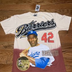 Barriers Jackie Robinson Tee Size M